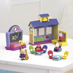 Hasbro - Peppa Pig - La Scuola di Peppa Pig, playset con frasi e suoni, per bambini di età prescolare dai 3 anni in su, F21665E0