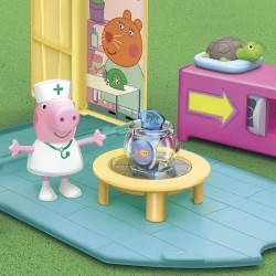Hasbro - Peppa Pig, Peppa s Adventures Peppa visita il Vet, F37575L01