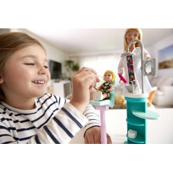 Barbie- Carriere Dentista Playset con Due Bambole, Sedia Operatoria e Accessori, FXP16