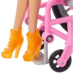 Barbie Fashionistas Bambola con Sedia a Rotelle, Lunghi Capelli Biondi e Tanti Accessori, Giocattolo per Bambini 3+Anni,GRB93