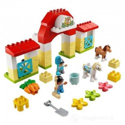 LEGO Duplo Town Maneggio, Giocattoli per Bambini 2+ Anni, Playset con Stalla e Pony, Giochi Prima Infanzia, 10951