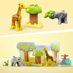 LEGO DUPLO Animali dell’Africa, Giochi Educativi per Bambini dai 2 Anni con Giraffa e Elefante Giocattolo, Tappetino da Gioco, 1