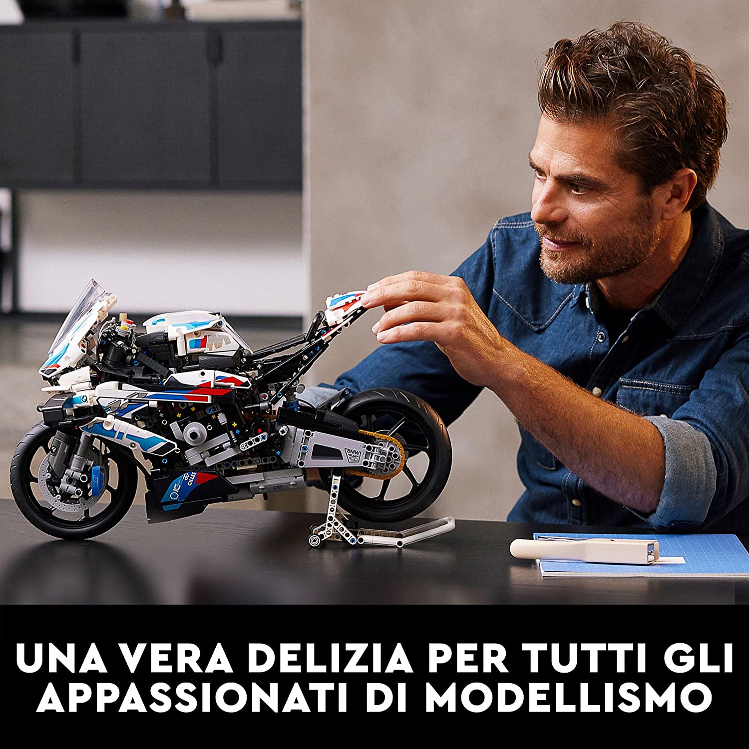 LEGO 42130 - Technic BMW M 1000 RR, Moto per Adulti da Costruire