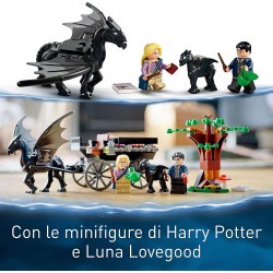 LEGO Harry Potter Thestral e Carrozza di Hogwarts, Set con Cavallo Giocattolo Alato e 2 Minifigure, Giochi per Bambini dai 7 Ann