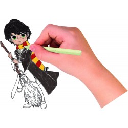 Clementoni - Harry Potter LED Luminosa, Magica 7-10 Anni - Gioco Creativo Lavagna cancellabile - Set Disegno per Bambini - CL186