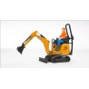BRUDER 62002 - Bworld JCB 8010 CTS Escavatore Micro con figura
