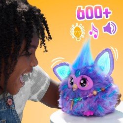 Hasbro - Furby Viola, Giocattolo interattivo con attivazione vocale, 15 Accessori di Moda, Giocattoli di Peluche elettronici ani