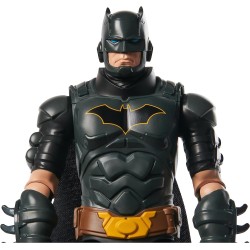 Spin Master - Dc comics, Action Figure Batman Armatura Grigia, Personaggio Mondo Batman Alto 30 cm con 11 Punti di Articolazione