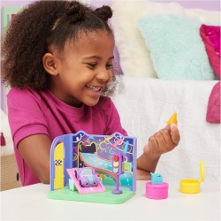 Spin Master - Gabby s Dollhouse, Stanza dei Giochi Purr-ific con la macchinina Giocattolo Carlita - 6064149