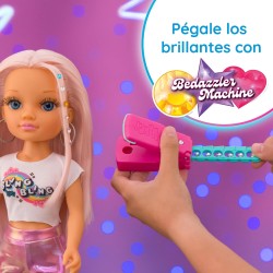 Nancy - Un giorno con look brillante, bambola con i capelli rosa, accessori per decorare i capelli, applicatore per gemme - NAC4