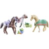 Playmobil Set 3 Cavalli con Selle, emozionanti Avventure a Cavallo 71356