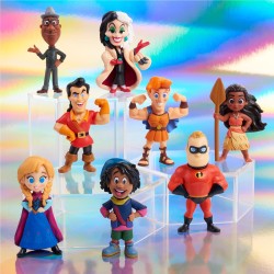 Disney 100 - Pack Rentless Persuit, giocattolo da collezione con personaggi Disney, include 8 figure diverse, licenza ufficiale 