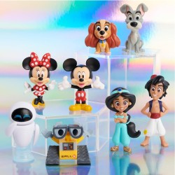 Disney 100 - Pack Love Celebration, giocattolo da collezione con personaggi Disney, include 8 figure diverse, licenza ufficiale 