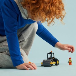 LEGO - City Rullo Compressore, Set di Costruzioni Giocattolo da 5 Anni in su, Veicolo Stradale da Cantiere con Minifigure dell O