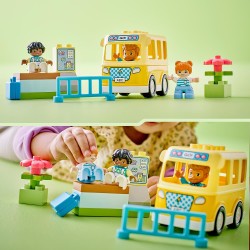 LEGO - DUPLO Lo Scuolabus, Gioco Educativo per Aiutare a Sviluppare le AbilitÃ  Sociali e Motorie con Veicolo e Personaggi, 1098