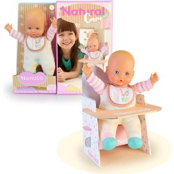 Famosa - Nenuco - Bambola morbida da 25 cm, con un seggiolone in cartone facile da montare, per bambine/i dai 2 anni, NFN80000