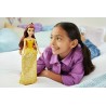 Mattel - Disney Princess - Belle bambola con capi e accessori scintillanti ispirati al film, 3+ Anni, HLW11