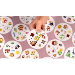 Asmodee - Dobble Super Mario, Eco-Sleeve, Divertente Gioco da Tavolo per Tutta la Famiglia, 2-8 Giocatori, 6+ Anni, Edizione in 