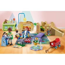 PLAYMOBIL - MyLife Promo Pack 71649 Area giochi dell asilo, con cinque personaggi, torre gioco, scivolo e tanti accessori adorab