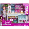 Mattel - Barbie-PlaySet Pasticceria con Bambola dai Capelli Rosa, 2 Barattolini di Pasta Modellabile - HGB73