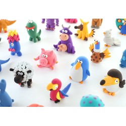 Hey Clay Monsters 1, pasta modellabile medium set Mostri 1 per Bambini in confezione da 3 soggetti con 6 colori. Set medio da 3 