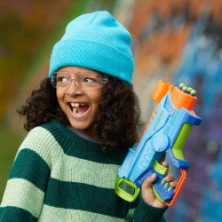 Nerf Elite Junior JR - Explorer, blaster facile da usare, impugnatura, caricamento e lancio facili, 8 dardi Nerf Elite - F6367EU