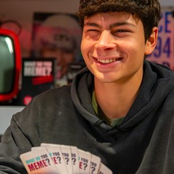 Rocco Giocattoli Espansione What Do You Meme? FM - Yas Games - L’Unico In Italiano