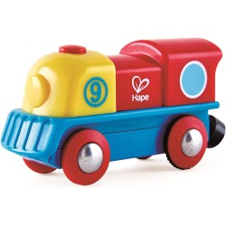 Hape - E3820 Piccola locomotiva con pulsante, alimentazione a batterie, gioco adatto per bambini, colori Rosso, Giallo e Blu