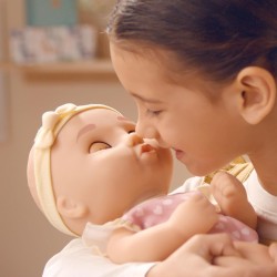 BE LOVED BABIES Gaby, Bambola Realistica, Ha una Pelle Morbida e Include un Ciuccio e un Biberon, Totalmente Articolato, Giocat