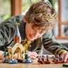 LEGO 76426 Harry Potter La Rimessa per le Barche del Castello di Hogwarts con 2 Barche Giocattolo, Rimessa da Costruire e 5 Min