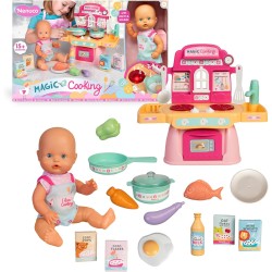 Famosa NFNE3000 Nenuco Magic Cooking, Bambola 30 cm, corpo rigido, con piccola cucina con luci e suoni e accessori,+3 anni