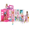 Mattel Barbie - Loft Casa Delle Vacanze, Plyaset con Bambola Bionda Inclusa e 4 Aree di Gioco, 11 Accessori e Tante Stanze Arre