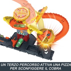 Hot Wheels  Let s Race  Netflix - Attacco del Cobra in Pizzeria, playset con pista a spirale e funzione a scomparsa casuale con