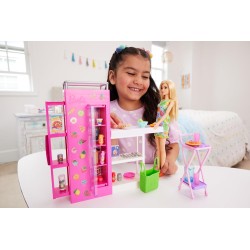 Barbie - Dispensa dei Sogni, playset estensione della cucina di Barbie con bambola inclusa e 25+ accessori, mobili per casa del