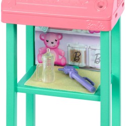 Barbie Carriere - Pediatra, set bambola bionda con divisa da medico rosa e un neonato, stetoscopio, mobili e accessori inclusi,