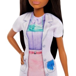 Barbie Bambola dentista con bambola bruna alla moda con vestito blu e cappotto da laboratorio, mobili e accessori per medici, J