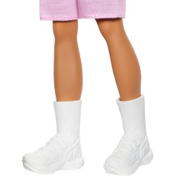 Barbie - Ken Fashionistas n. 241, bambola con capelli biondi, polo a righe bianche e rosse, shorts rosa, calze bianche e scarpe