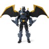 DC Comics, Action Figure Batman Adventures Night Sky, Alto 30 cm con Ali Espandibili, 17 Punti di Articolazione, 7 Accessori e 
