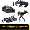 DC Comics, Action Figure Batman Adventures Night Sky, Alto 30 cm con Ali Espandibili, 17 Punti di Articolazione, 7 Accessori e 