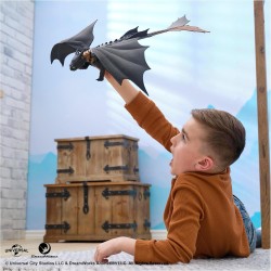 DreamWorks Dragons, How to Train Your Dragon, Sdentato Sputafuoco, Action Figure con Luci, Suoni e Ali da 38 cm, Giocattoli per