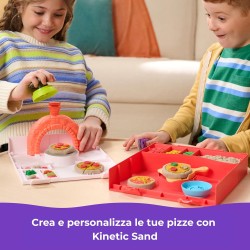 Kinetic Sand, Set di Gioco Squish Pizza, con 452 g di Sabbia e 5 Attrezzi, Giocattoli per Bambini e Bambine, 5+ Anni