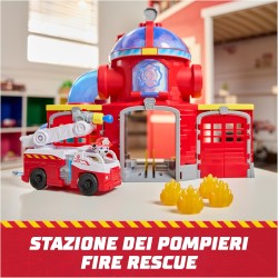 Paw Patrol Fire Rescue, Stazione dei Pompieri, con Personaggio Marshall, Camion dei Pompieri, Luci e Suoni e Lanciatore, Giocat