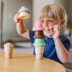 Melissa & Doug Set Coni Gelato – Gioco Educativo in Legno per Bambini, Coni e Palline con Cucchiaio Magnetico, Gioco di Imitazi
