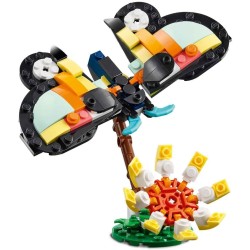 LEGO Creator 31173 3 in 1 Animali Selvatici: Tucano Tropicale con Fiore - Animale Giocattolo Trasformabile in Farfalla o Pesce 