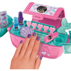 Clementoni Crazy Chic - Nail Art Case, Set Completo per Manicure e Nail Art, Borsa Trasformabile in Banchetto Creativo con Smal