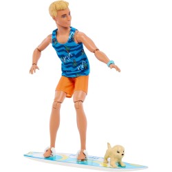 Mattel - Barbie - Set Ken biondo con tavola da surf e cagnolino, include una bambola con costume sportivo, infradito a tema e t