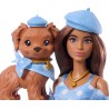 Mattel - Barbie - Twinning Looks, bambola castana e cagnolino in abiti azzurri a pois abbinati, accessori per entrambi quali be