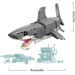 LEGO Creator 31381 3 in 1 Squalo con Scrigno del Tesoro Giocattolo - Animale Marino Trasformabile in Rana Pescatrice o Manta - 