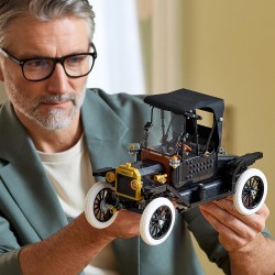 LEGO 11376 Icons Ford Model T - Modello di Auto Retrò per Adulti - Set da Collezione con Tetto in Tessuto, Ruote Alte e Parabre