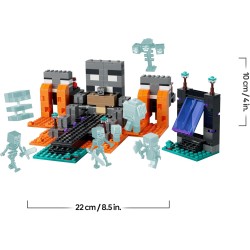 LEGO 21590 Minecraft Battaglia Contro il Wither - Giocattolo Interattivo con Guerriero Crimson, Strider, Cubo di Magma e 2 Figu